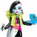 Monster High™: Szörnyen jó barátok titkai - Rémes fények Frankie Stein baba - Mattel